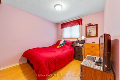 Photo 12 at 93 Bradstone Square, Malvern, Toronto