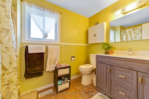 Photo 14 at 93 Bradstone Square, Malvern, Toronto