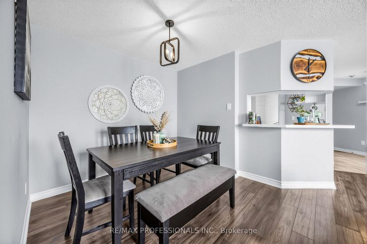 Photo 7 at 1410 - 50 Kingsbridge Garden Circle, Hurontario, Mississauga