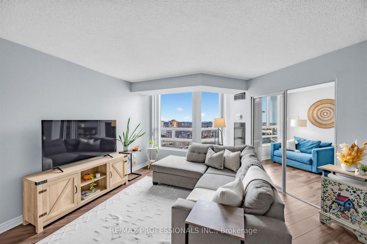 Photo 10 at 1410 - 50 Kingsbridge Garden Circle, Hurontario, Mississauga