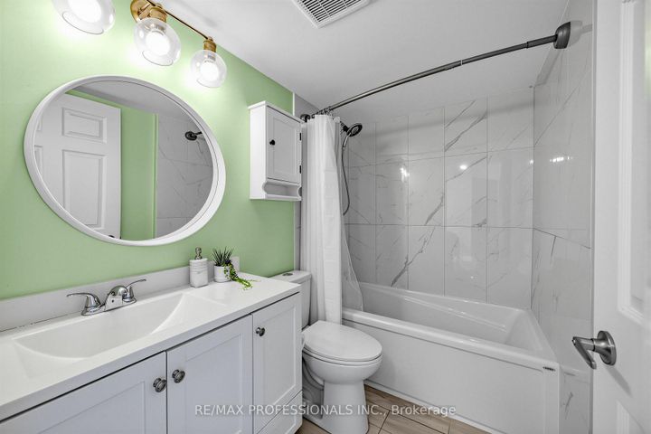 Photo 18 at 1410 - 50 Kingsbridge Garden Circle, Hurontario, Mississauga