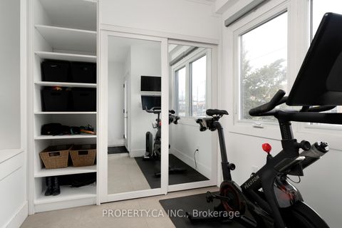 Photo 2 at 283 Lansdowne Avenue, Little Portugal, Toronto