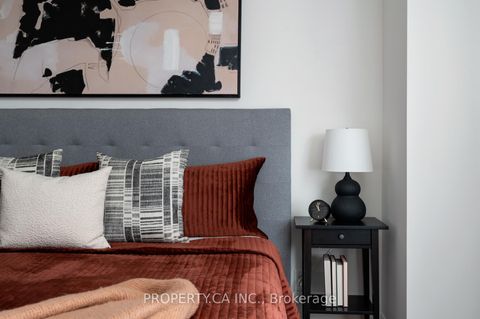 Photo 16 at 283 Lansdowne Avenue, Little Portugal, Toronto