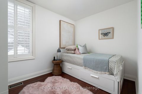 Photo 17 at 283 Lansdowne Avenue, Little Portugal, Toronto