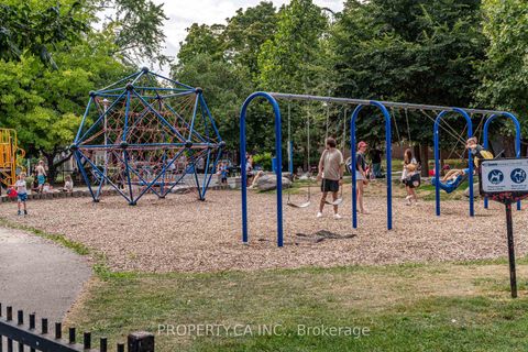 Photo 42 at 283 Lansdowne Avenue, Little Portugal, Toronto