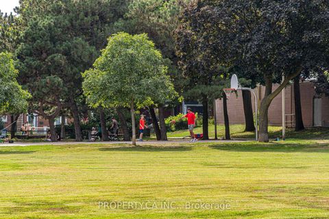 Photo 45 at 283 Lansdowne Avenue, Little Portugal, Toronto