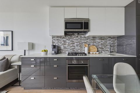 Photo 9 at 707 - 835 St Clair Avenue W, Wychwood, Toronto