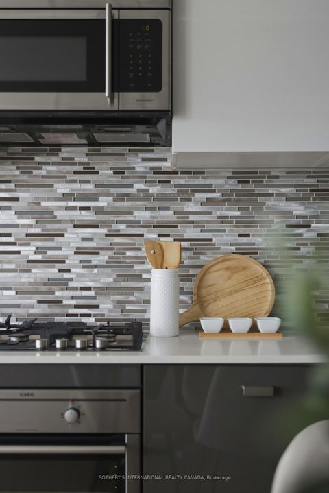 Photo 10 at 707 - 835 St Clair Avenue W, Wychwood, Toronto