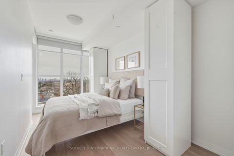 Photo 11 at 707 - 835 St Clair Avenue W, Wychwood, Toronto