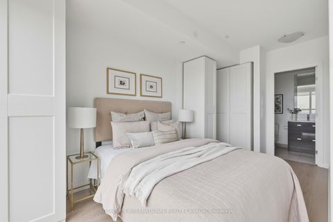 Photo 12 at 707 - 835 St Clair Avenue W, Wychwood, Toronto