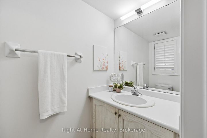 Photo 19 at 2255 Hummingbird Way, WT West Oak Trails, Oakville