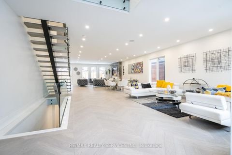 Photo 15 at 3 Bonnyview Drive, Queensway, Toronto