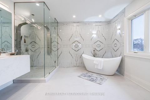 Photo 31 at 3 Bonnyview Drive, Queensway, Toronto