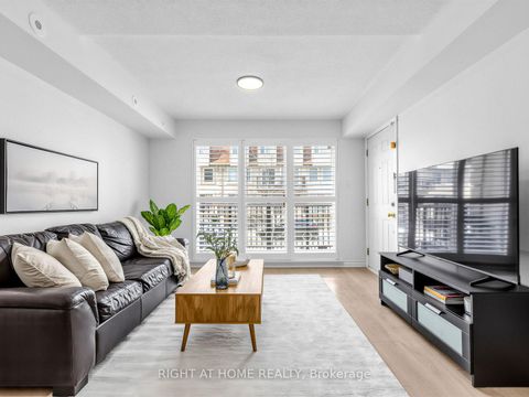 Photo 1 at 2085 - 65 George Appleton Way, CFB, Toronto