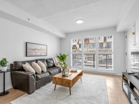 Photo 2 at 2085 - 65 George Appleton Way, CFB, Toronto