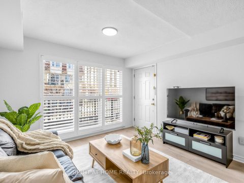 Photo 3 at 2085 - 65 George Appleton Way, CFB, Toronto