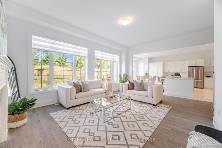 Photo 18 at 33 Sculpture Garden Lane, Kleinburg, Vaughan