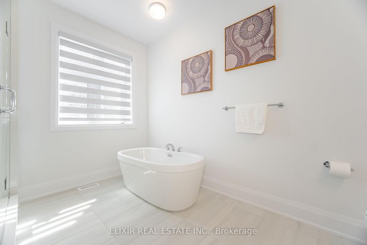 Photo 33 at 33 Sculpture Garden Lane, Kleinburg, Vaughan