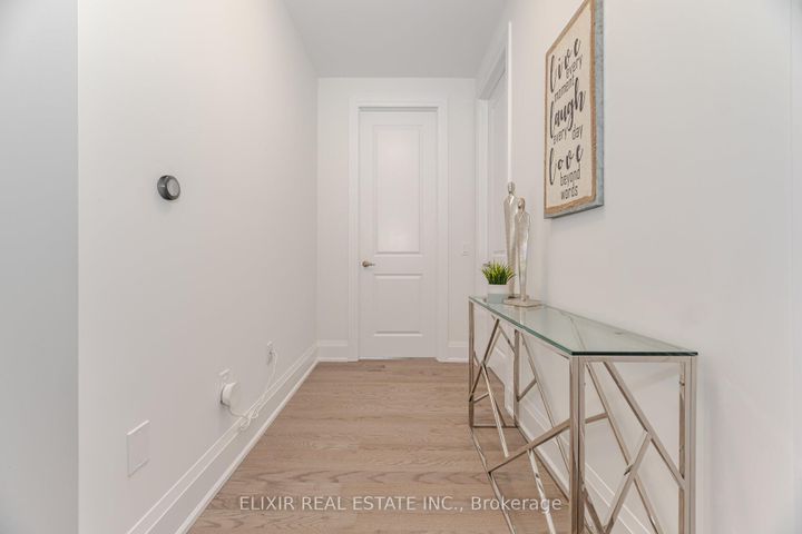 Photo 35 at 33 Sculpture Garden Lane, Kleinburg, Vaughan