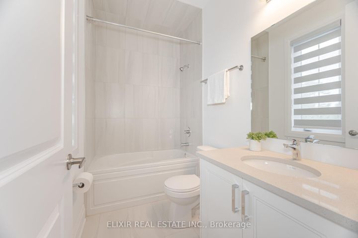 Photo 43 at 33 Sculpture Garden Lane, Kleinburg, Vaughan