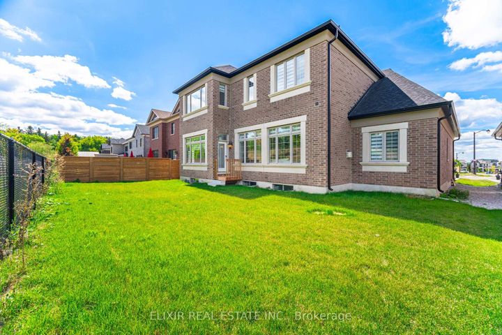 Photo 45 at 33 Sculpture Garden Lane, Kleinburg, Vaughan