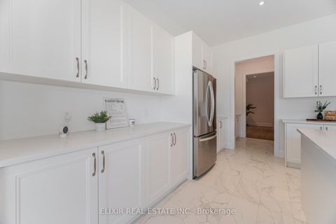 Photo 15 at 33 Sculpture Garden Lane, Kleinburg, Vaughan