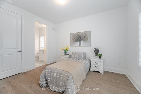 Photo 22 at 33 Sculpture Garden Lane, Kleinburg, Vaughan