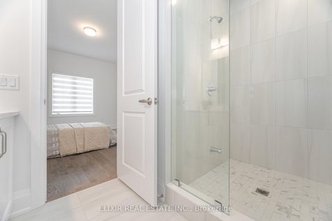 Photo 24 at 33 Sculpture Garden Lane, Kleinburg, Vaughan