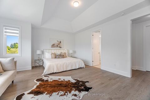 Photo 30 at 33 Sculpture Garden Lane, Kleinburg, Vaughan