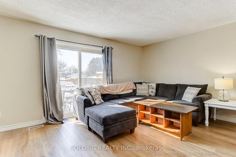 Photo 4 at 9 Loscombe Drive, Bowmanville, Clarington