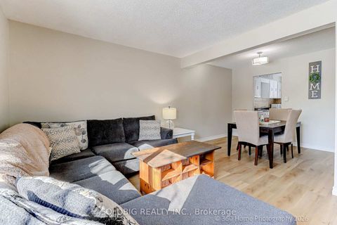 Photo 5 at 9 Loscombe Drive, Bowmanville, Clarington