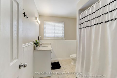 Photo 13 at 9 Loscombe Drive, Bowmanville, Clarington