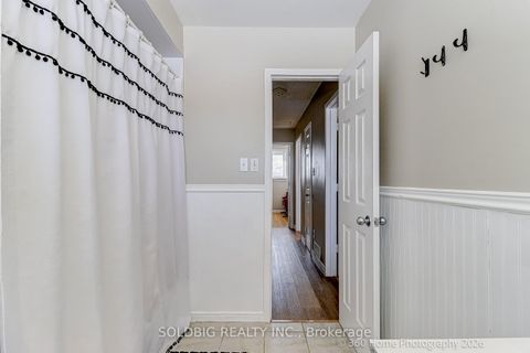 Photo 15 at 9 Loscombe Drive, Bowmanville, Clarington