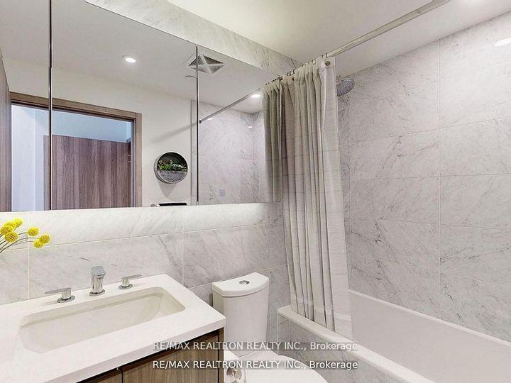 Photo 21 at Th515 - 95 McMahon Drive, Bayview Village, Toronto