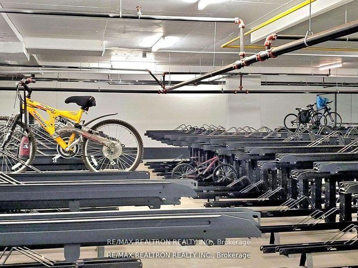 Photo 34 at Th515 - 95 McMahon Drive, Bayview Village, Toronto