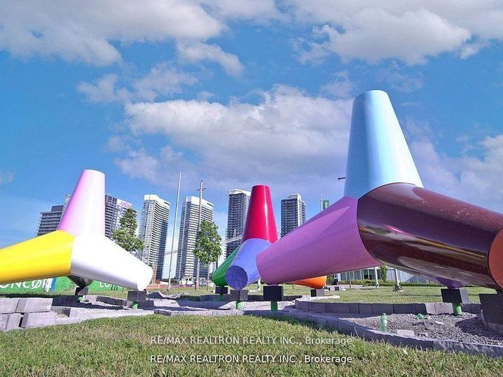 Photo 36 at Th515 - 95 McMahon Drive, Bayview Village, Toronto