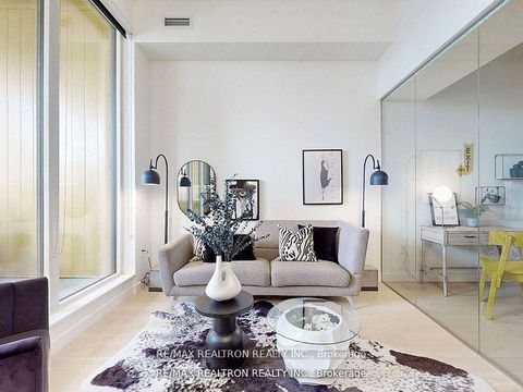 Photo 8 at Th515 - 95 McMahon Drive, Bayview Village, Toronto