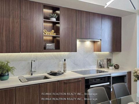 Photo 15 at Th515 - 95 McMahon Drive, Bayview Village, Toronto