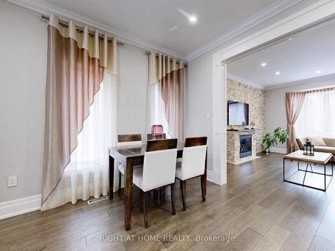 Photo 14 at 26 Carnoustie Crescent, Jefferson, Richmond Hill