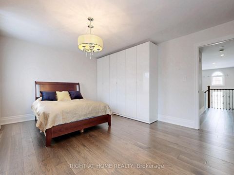 Photo 22 at 26 Carnoustie Crescent, Jefferson, Richmond Hill