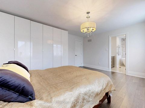 Photo 23 at 26 Carnoustie Crescent, Jefferson, Richmond Hill