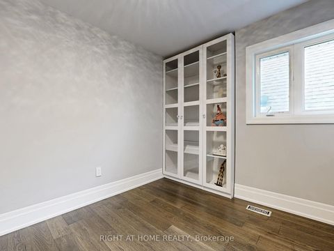 Photo 34 at 26 Carnoustie Crescent, Jefferson, Richmond Hill