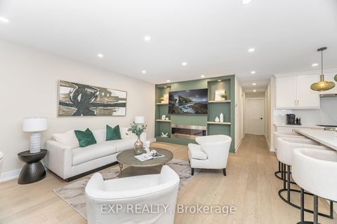 Photo 12 at 7 Boyne Highlands Court, Concord, Vaughan