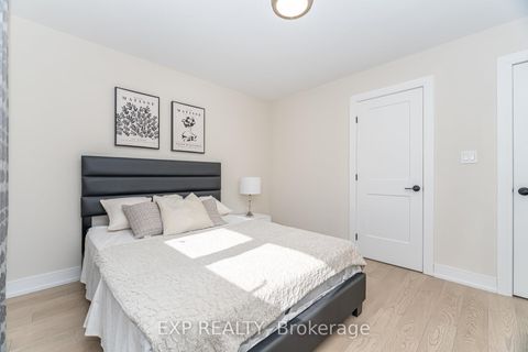 Photo 23 at 7 Boyne Highlands Court, Concord, Vaughan