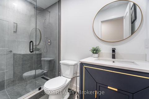 Photo 26 at 7 Boyne Highlands Court, Concord, Vaughan