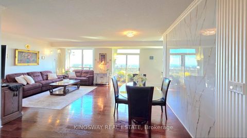 Photo 5 at 3009 - 3880 Duke Of York Boulevard, City Centre, Mississauga