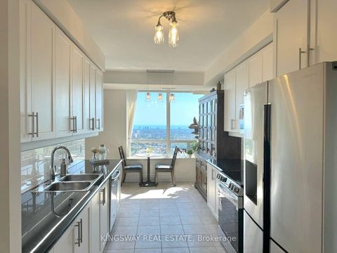 Photo 7 at 3009 - 3880 Duke Of York Boulevard, City Centre, Mississauga