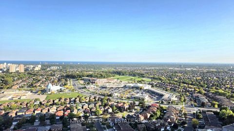 Photo 27 at 3009 - 3880 Duke Of York Boulevard, City Centre, Mississauga