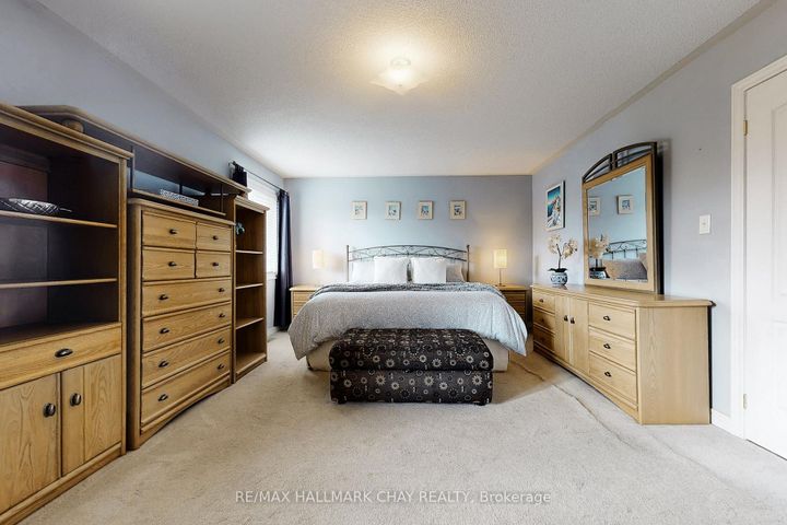 Photo 17 at 76 Cobblestone Court, Wellington, Brampton