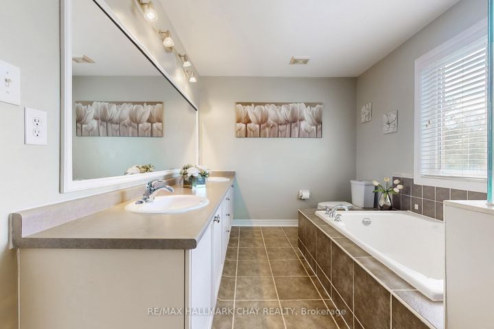 Photo 18 at 76 Cobblestone Court, Wellington, Brampton